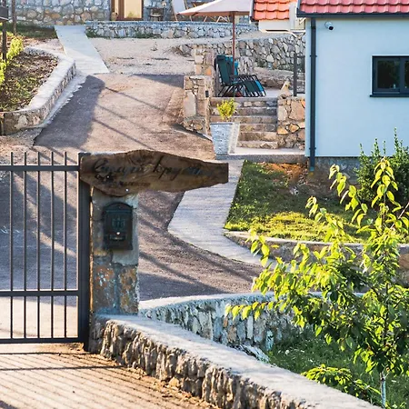 בית נופש Stara Kruska *