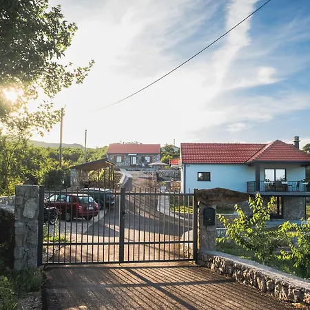 Stara Kruska Holiday home *