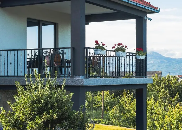 Stara Kruska * Podgorica