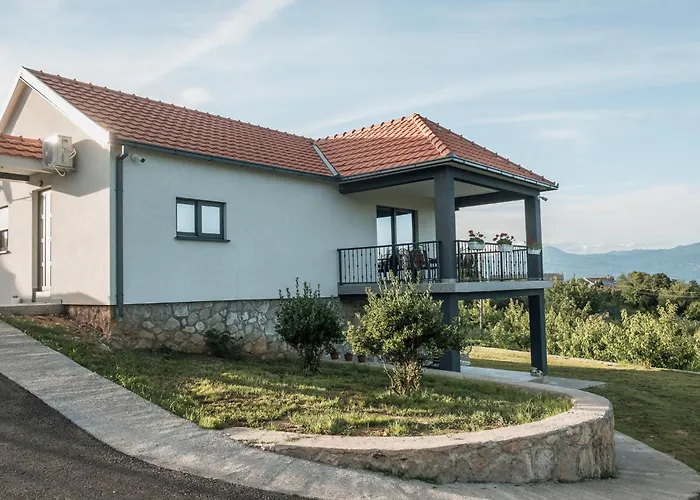 Holiday home Stara Kruska *